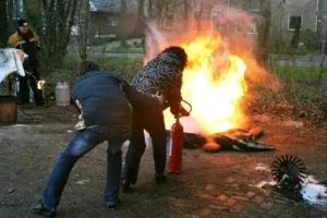 Wie viel kostet ein Feuerlöscher? Preise verschiedener Modelle und worauf beim Kauf zu achten ist